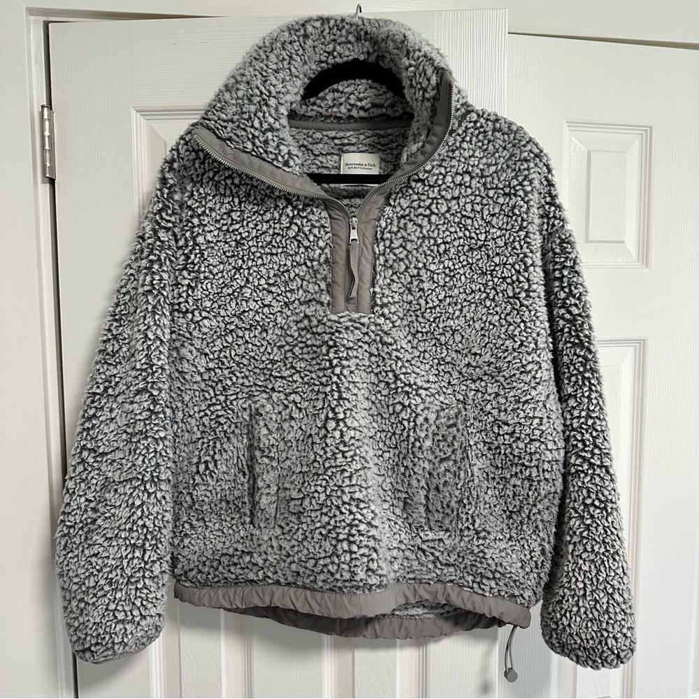 Sherpa cropped pullover